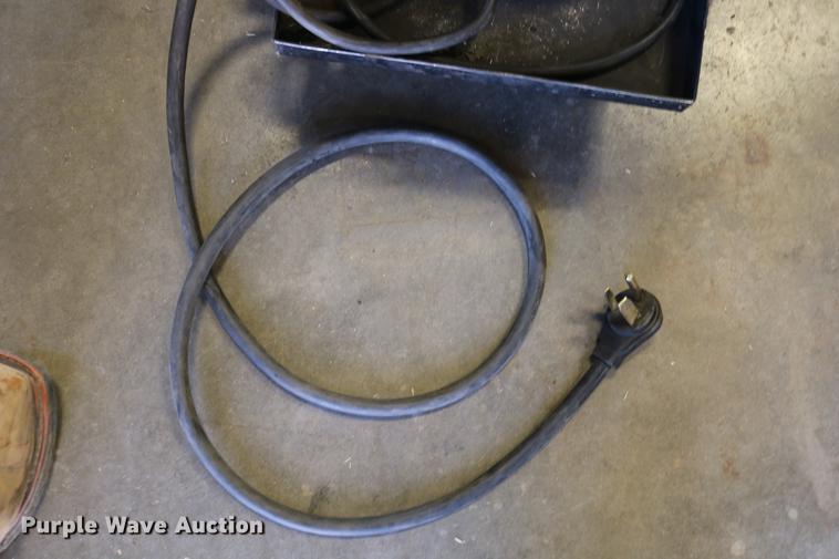 image for item EW9029 Miller Millermatic 210 MIG wire welder