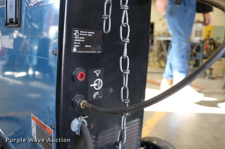 image for item EW9029 Miller Millermatic 210 MIG wire welder