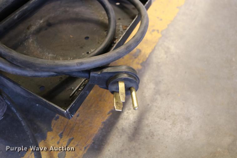 image for item EW9032 Miller Millermatic 210 MIG wire welder