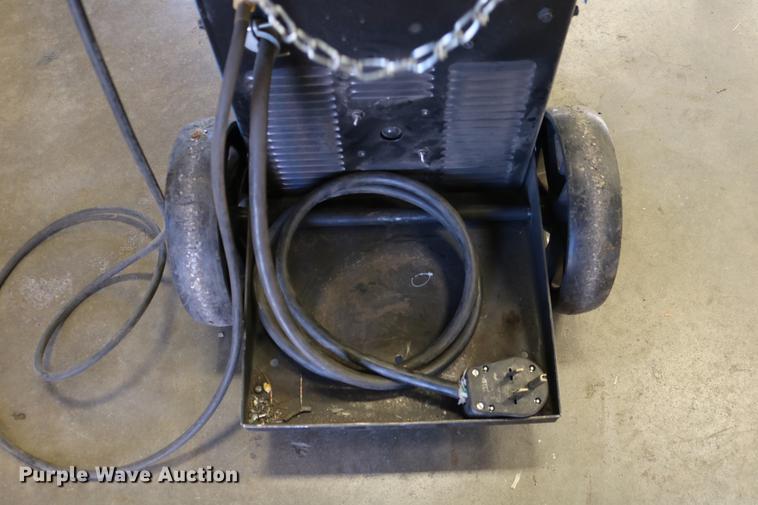 image for item EW9033 Miller Millermatic 210 MIG wire welder