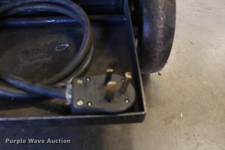 image for item EW9033 Miller Millermatic 210 MIG wire welder