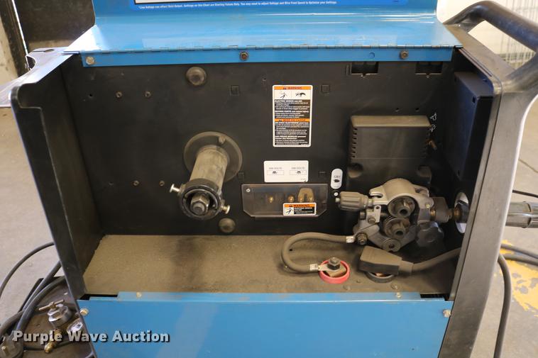 image for item EW9035 Miller Millermatic 210 MIG wire welder