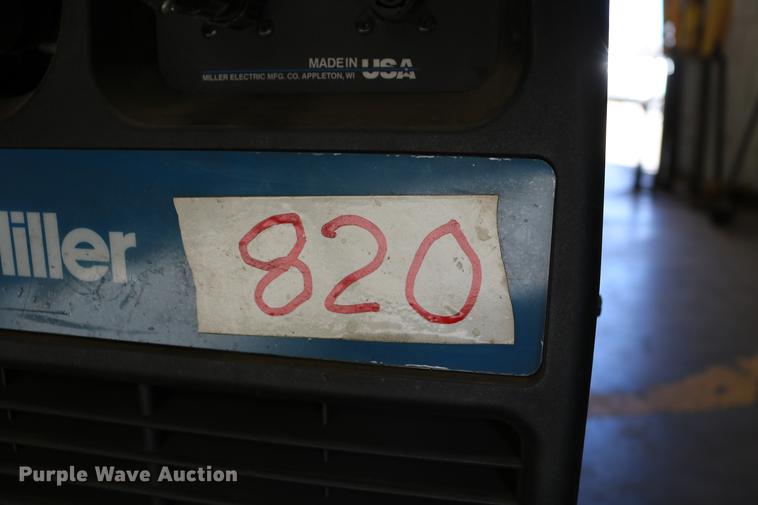 image for item EW9035 Miller Millermatic 210 MIG wire welder