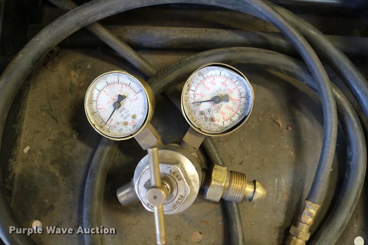 image for item EW9035 Miller Millermatic 210 MIG wire welder