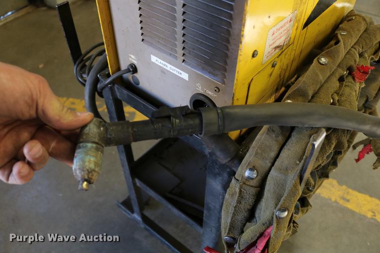 image for item EW9037 Esab PCM-875 plasma cutter