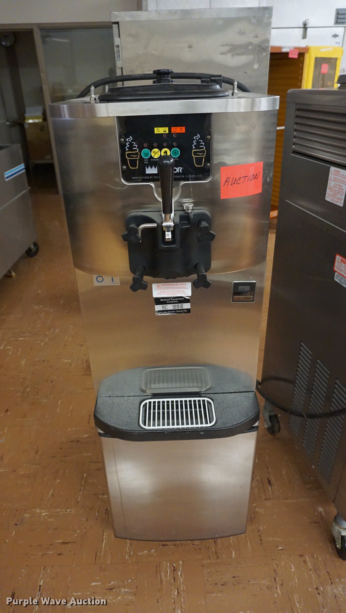 Taylor soft serve ice cream machine in Overland Park, KS Item DN9289