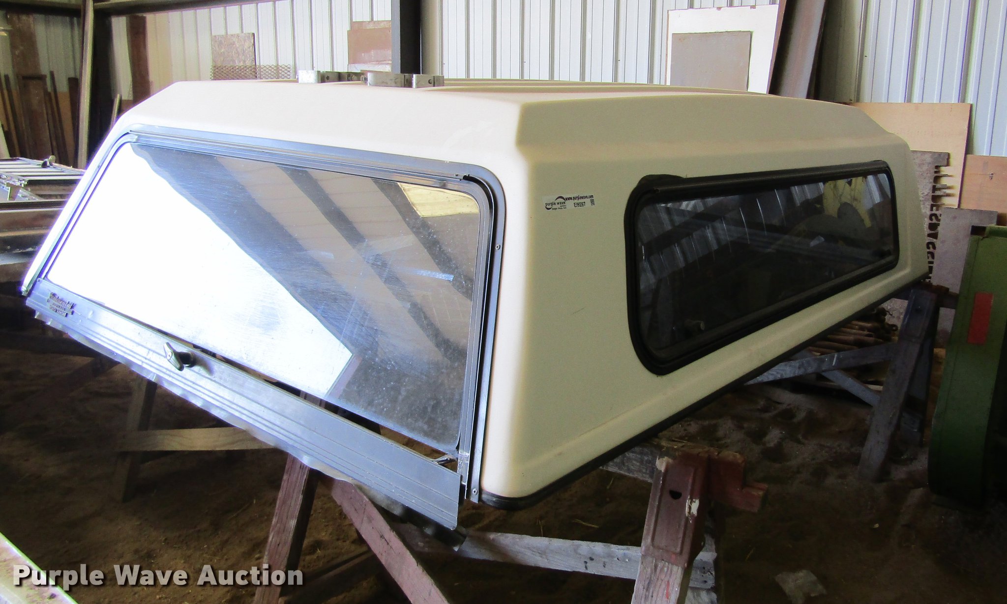 Fiberglass topper in Hays, KS Item EI9287 sold Purple Wave