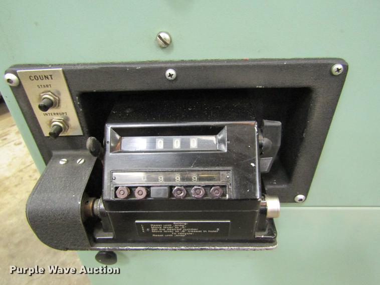 image for item BU9682 Bacharach D-7500A diesel injection test and repair stand