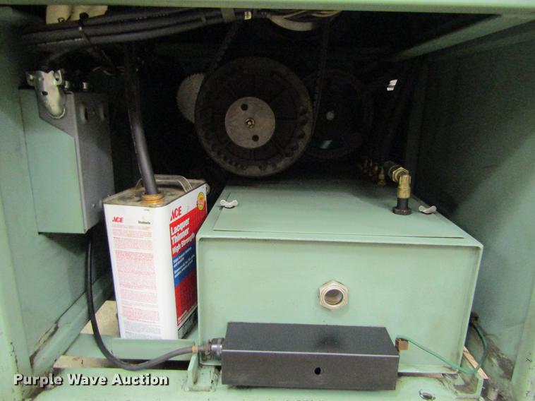 image for item BU9682 Bacharach D-7500A diesel injection test and repair stand