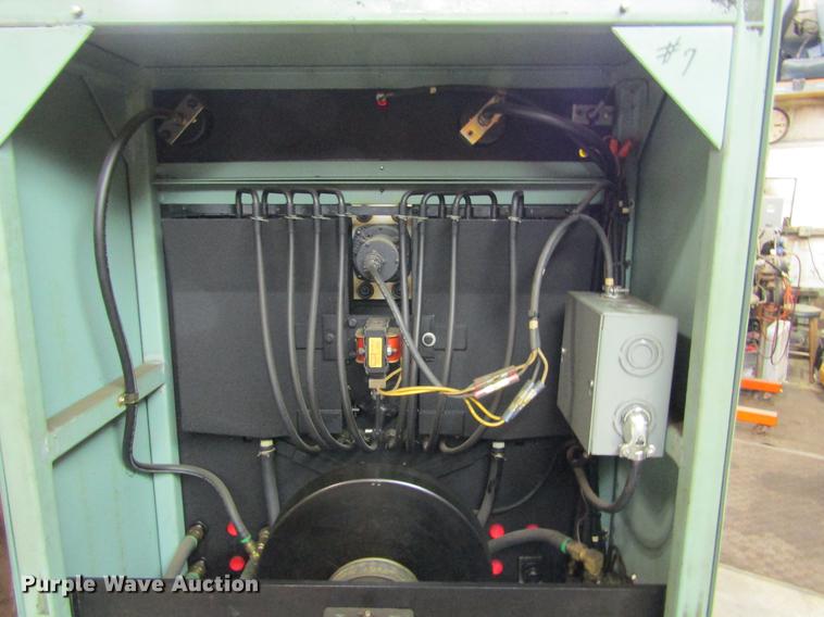 image for item BU9682 Bacharach D-7500A diesel injection test and repair stand