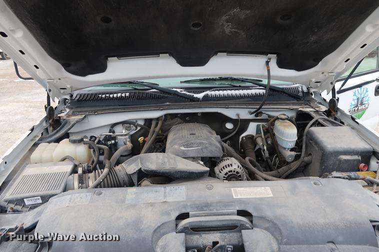 image for item DA8656 2005 Chevrolet 3500 flatbed dump truck