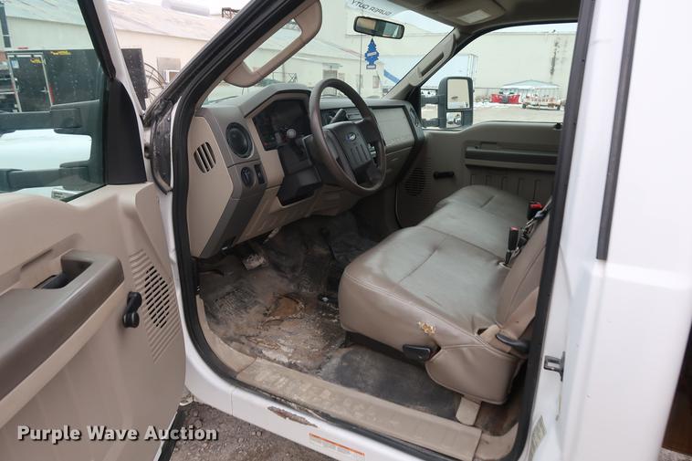 image for item DA8662 2008 Ford F450 flatbed truck