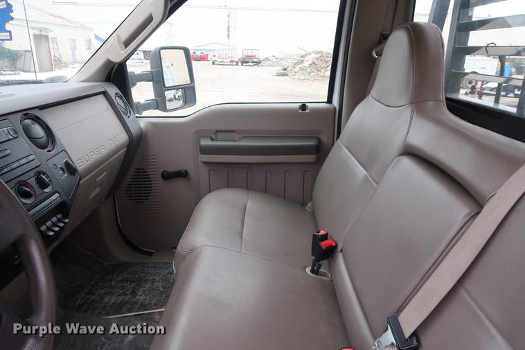 image for item DA8662 2008 Ford F450 flatbed truck