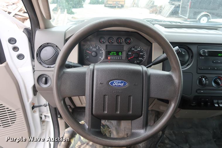 image for item DA8662 2008 Ford F450 flatbed truck