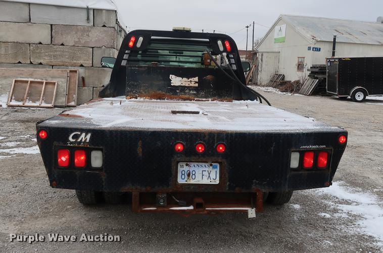 image for item DA8663 2005 Chevrolet 3500 flatbed truck