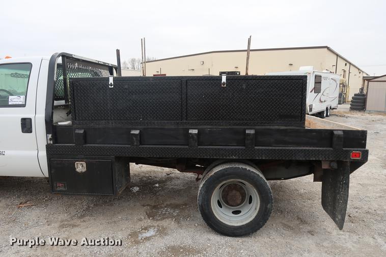 image for item DA8664 2008 Ford F450 Super Duty flatbed truck