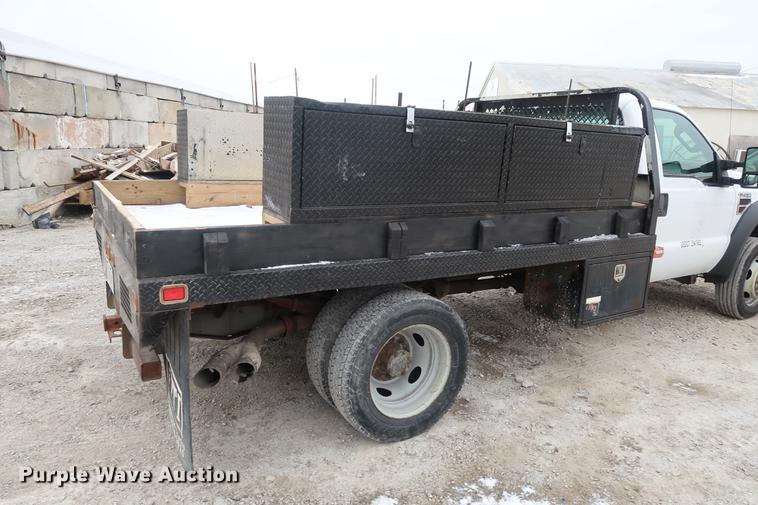 image for item DA8664 2008 Ford F450 Super Duty flatbed truck