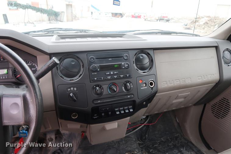 image for item DA8664 2008 Ford F450 Super Duty flatbed truck