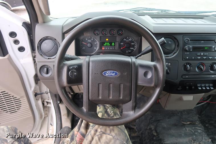 image for item DA8664 2008 Ford F450 Super Duty flatbed truck