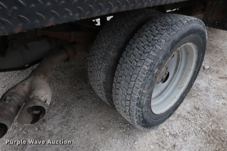 image for item DA8664 2008 Ford F450 Super Duty flatbed truck