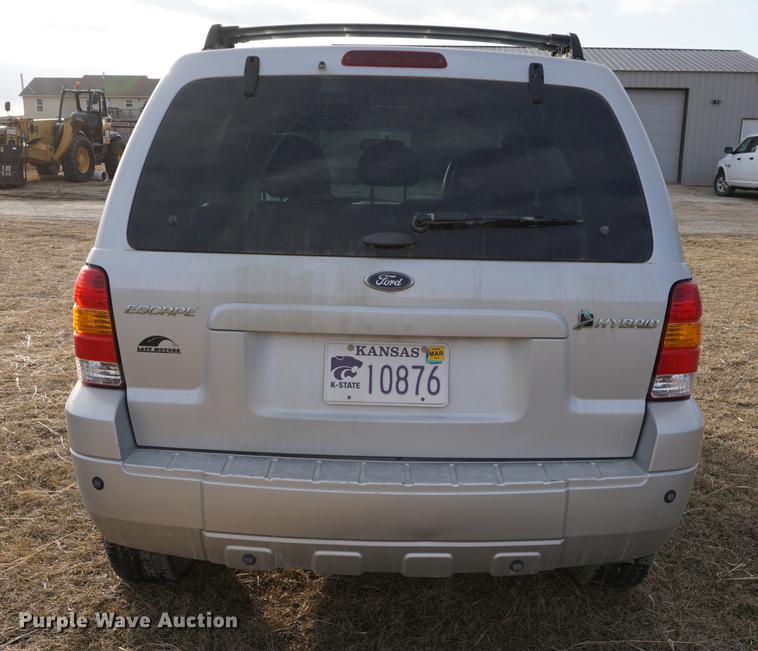 image for item DB0360 2006 Ford Escape Hybrid SUV