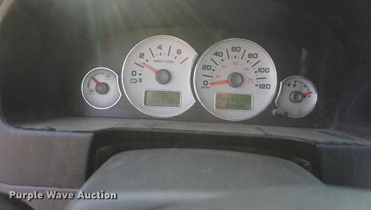 image for item DB0360 2006 Ford Escape Hybrid SUV