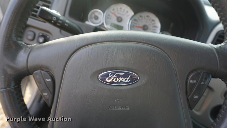 image for item DB0360 2006 Ford Escape Hybrid SUV