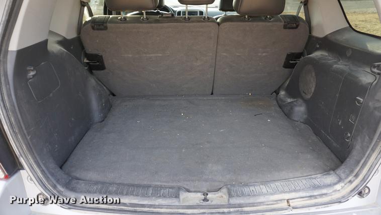 image for item DB0360 2006 Ford Escape Hybrid SUV