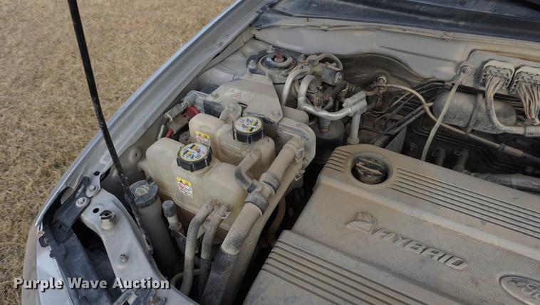 image for item DB0360 2006 Ford Escape Hybrid SUV