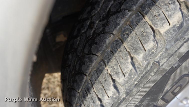 image for item DB0360 2006 Ford Escape Hybrid SUV