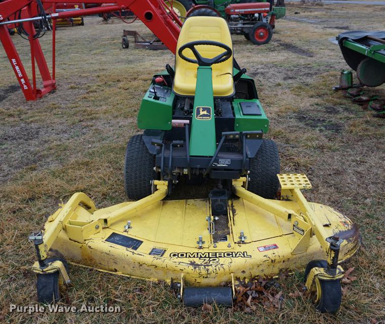 image for item DB0472 John Deere F925 lawn mower