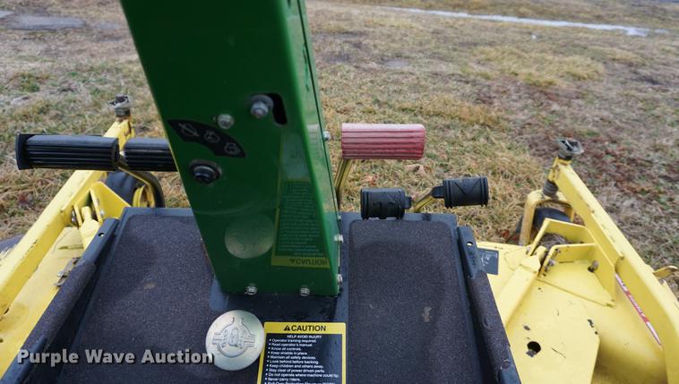 image for item DB0472 John Deere F925 lawn mower