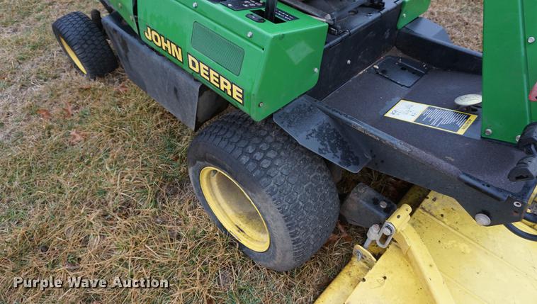 image for item DB0472 John Deere F925 lawn mower
