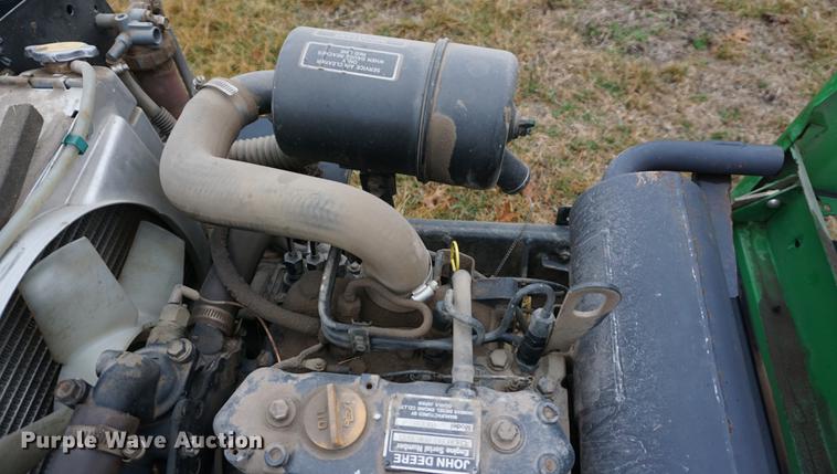 image for item DB0472 John Deere F925 lawn mower