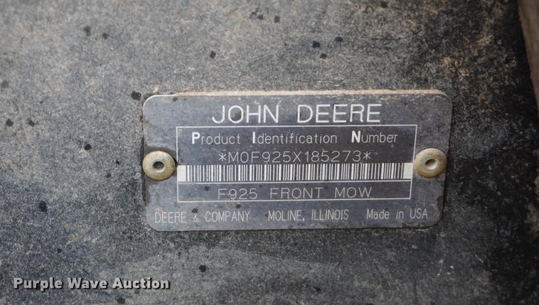 image for item DB0472 John Deere F925 lawn mower