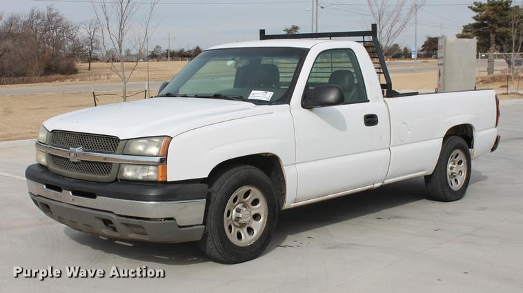 image for item DB5123 2005 Chevrolet Silverado 1500 pickup truck