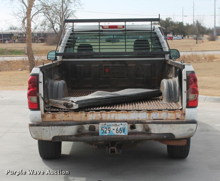 image for item DB5123 2005 Chevrolet Silverado 1500 pickup truck