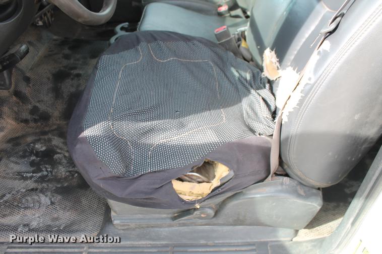 image for item DB5124 2004 Chevrolet Silverado 2500HD Crew Cab pickup truck