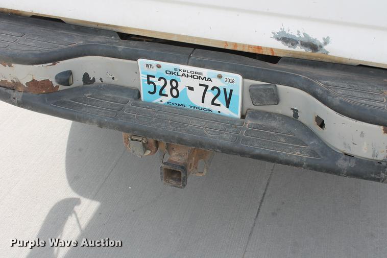 image for item DB5124 2004 Chevrolet Silverado 2500HD Crew Cab pickup truck