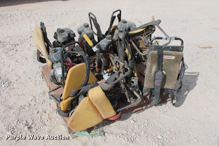 image for item DB5125 (8) Oztec BP-50A backpack concrete vibrators