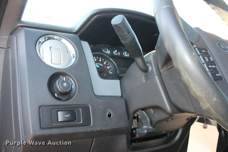 image for item DB5148 2013 Ford F150 XLT SuperCab pickup truck