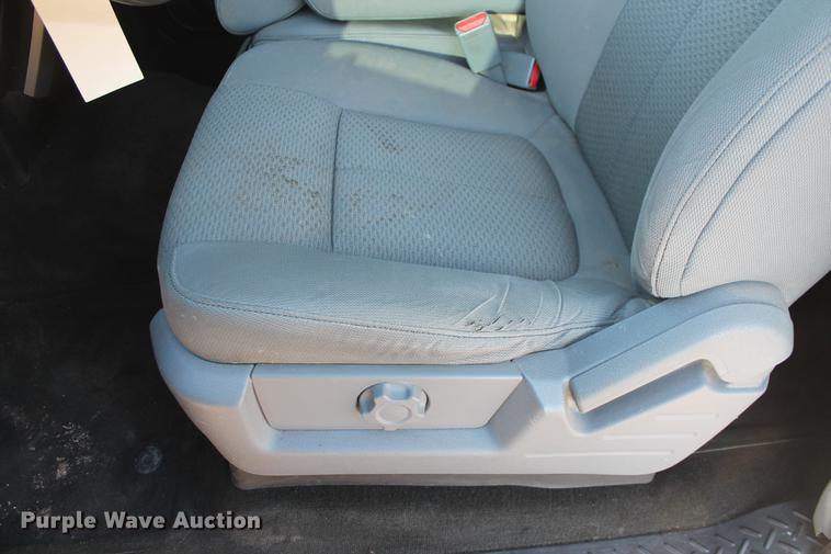 image for item DB5148 2013 Ford F150 XLT SuperCab pickup truck