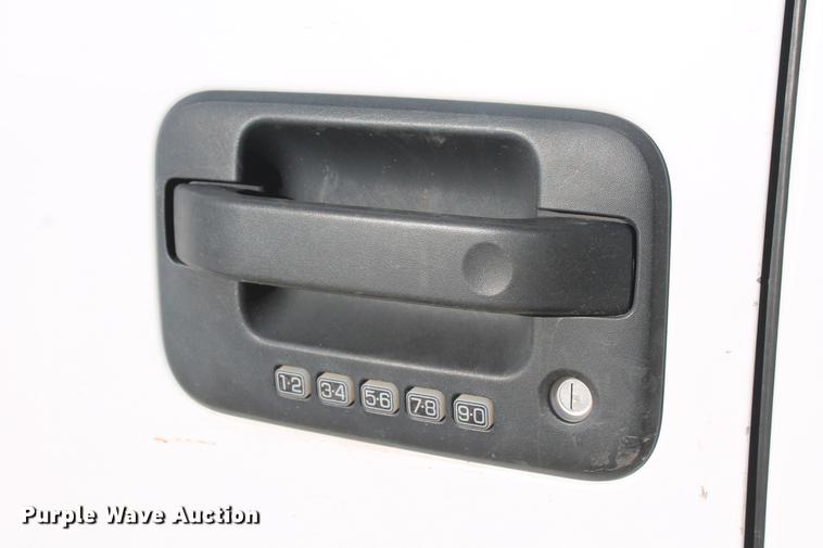 image for item DB5148 2013 Ford F150 XLT SuperCab pickup truck