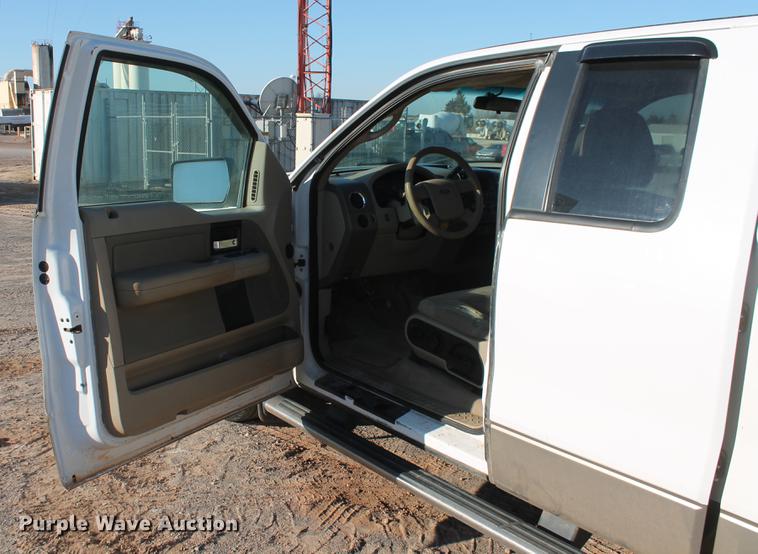 image for item DB5149 2006 Ford F150 XLT SuperCab pickup truck