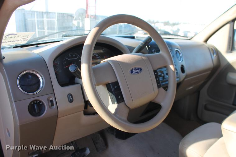 image for item DB5149 2006 Ford F150 XLT SuperCab pickup truck