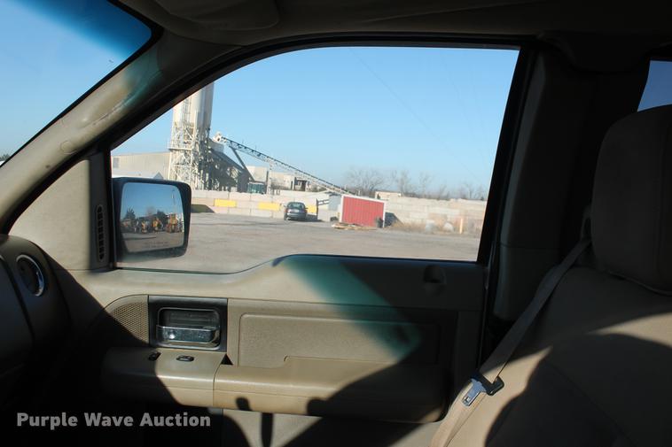 image for item DB5149 2006 Ford F150 XLT SuperCab pickup truck