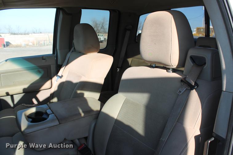 image for item DB5149 2006 Ford F150 XLT SuperCab pickup truck