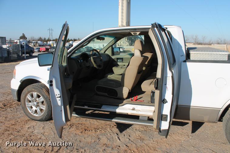 image for item DB5149 2006 Ford F150 XLT SuperCab pickup truck