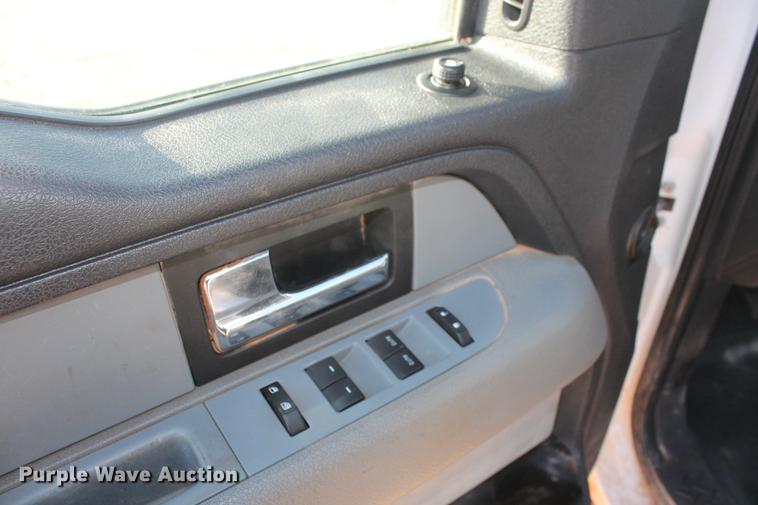 image for item DB5150 2013 Ford F150 XL SuperCab pickup truck