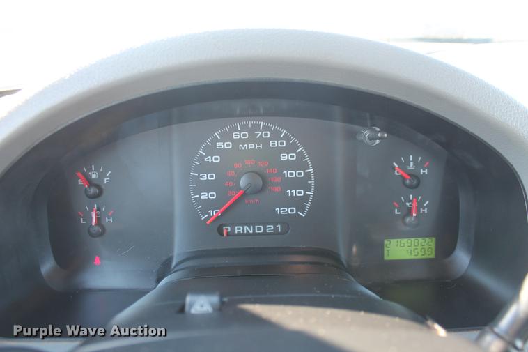 image for item DB5152 2006 Ford F150 STX SuperCab pickup truck